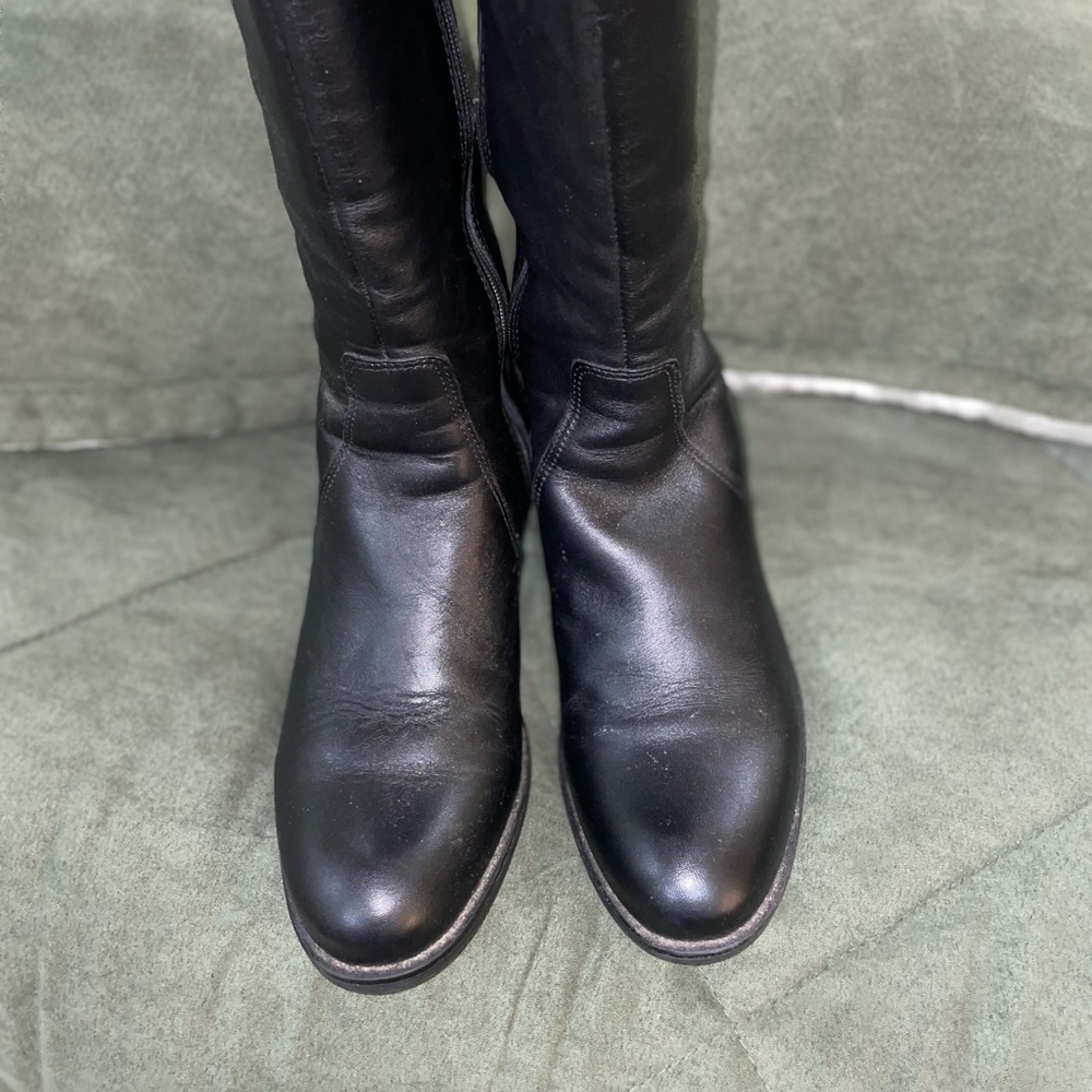 Black Leather Knee-High Boots - Picture 3 of 7